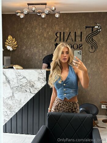 Alex / alexa_breit nude photo #35