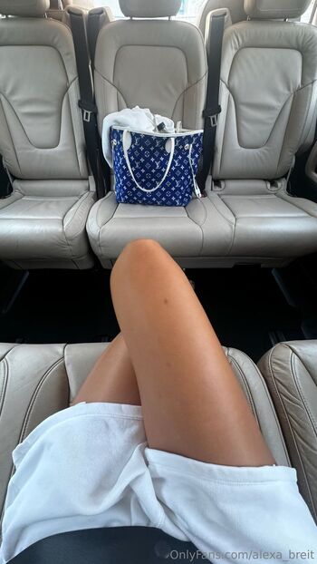 Alex / alexa_breit nude photo #43