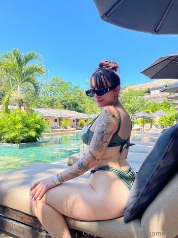 Alexa Góme / alexagomez16 nude photo #1