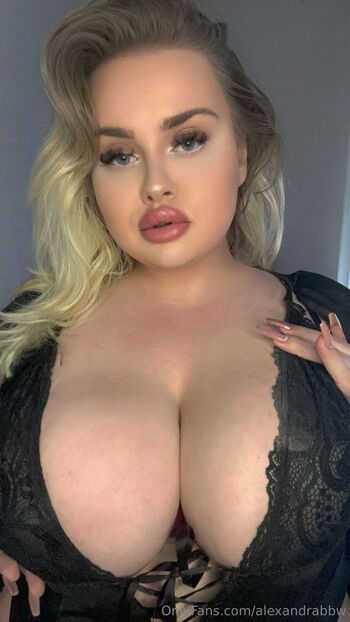 Alexandr / alexandrabbw / girlcurve nude photo #2