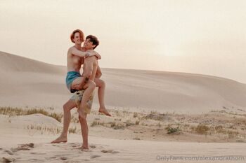 Alex Sa / alexandrathorn / missalexthorn / dildodorothy nude photo #12