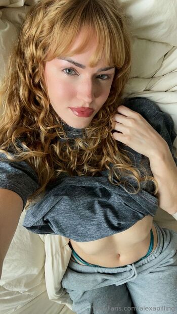 Alexa Pillin / alexapilling nude photo #1
