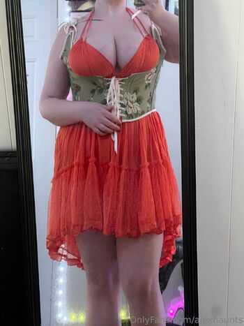 Ale / alexhaunts nude photo #32