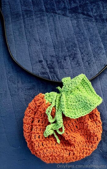 Ale / alexhaunts nude photo #33