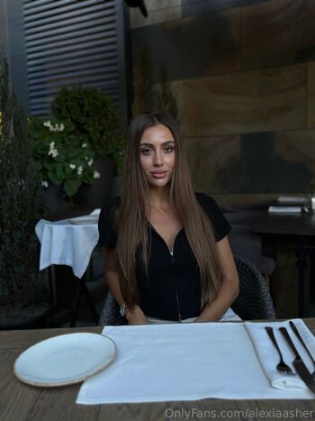 Alexia Ashe / alexiaasher nude photo #21