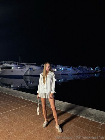 Alexia Ashe / alexiaasher nude photo #35