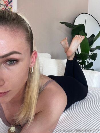 Lex / alexislexi777 nude photo #36