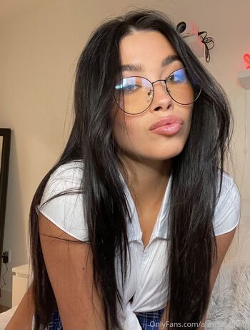 Alexis Braun / alexisxbraunn nude photo #31