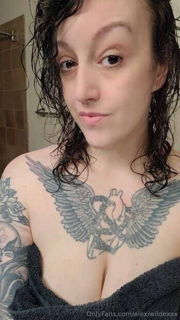 Alexi Wilde / alexiwildexxx nude photo #21