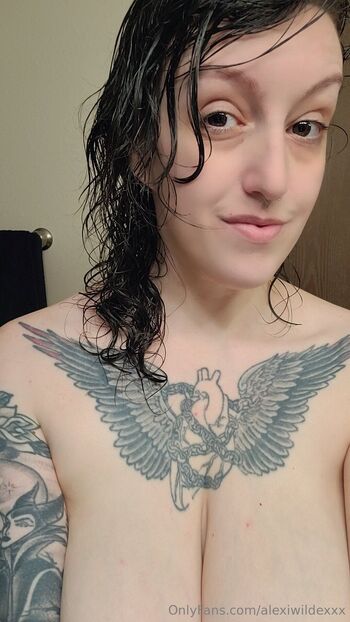 Alexi Wilde / alexiwildexxx nude photo #26