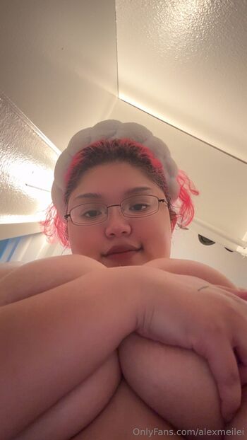 Alex MeiLe / alexmeilei nude photo #39