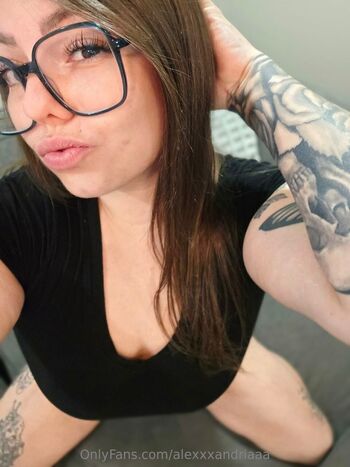 Alexxxandri / alexxxandriaaa nude photo #12