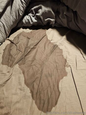 Ali Phoeni / ali-phoenix nude photo #1