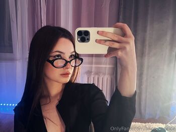 Alic / alice.caprice nude photo #9