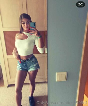 Alic / alice0999of nude photo #1