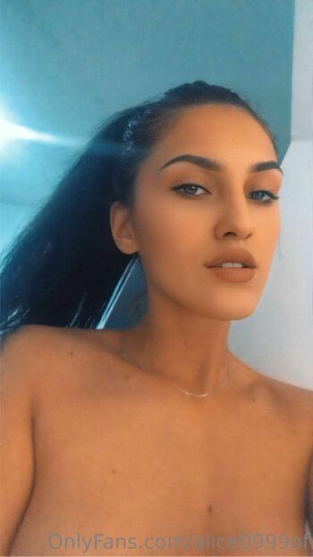 Alic / alice0999of nude photo #15