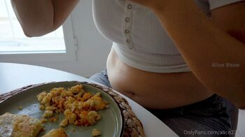 Alice belly fetis / alice2242 nude photo #6