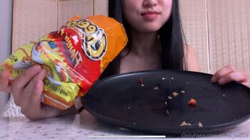 Alice Le / alice_lee19 nude photo #10