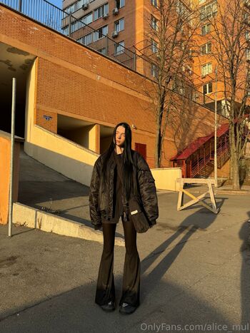 𝓐𝓵𝓲𝓬𝓮 / alice_mul nude photo #14