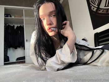 𝓐𝓵𝓲𝓬𝓮 / alice_mul nude photo #15