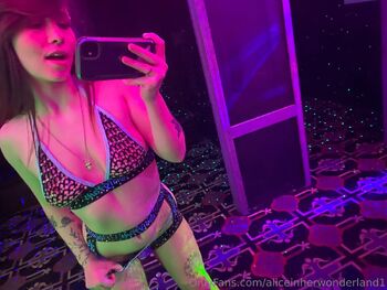 Aliceinherwonderlan / aliceinherwonderland1 nude photo #10