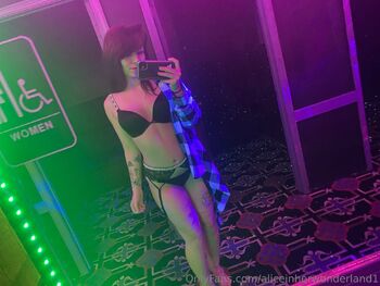 Aliceinherwonderlan / aliceinherwonderland1 nude photo #21