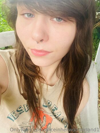 Aliceinherwonderlan / aliceinherwonderland1 nude photo #32