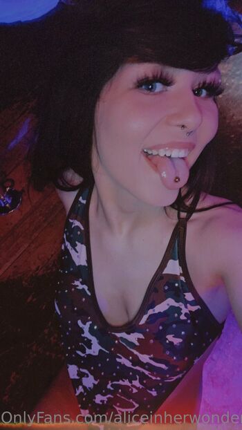 Aliceinherwonderlan / aliceinherwonderland1 nude photo #37
