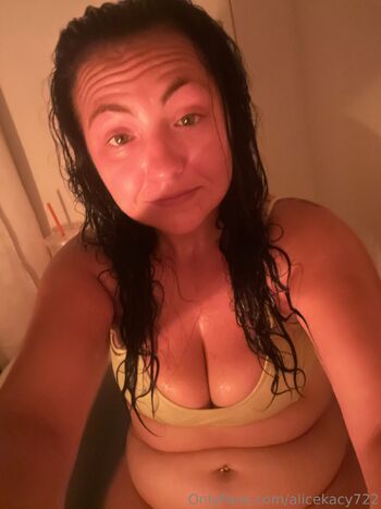 Alice Kac / alicekacy722 nude photo #29