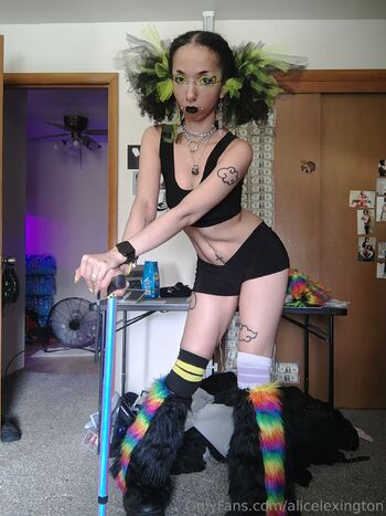 Alice Lexingto / alicelexington nude photo #10