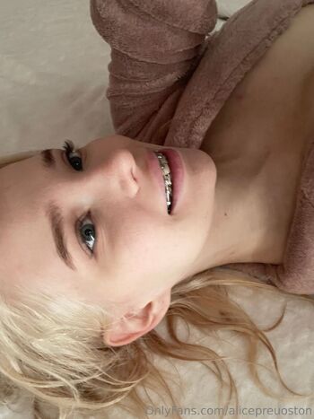 Stasy / alicepreuoston nude photo #1