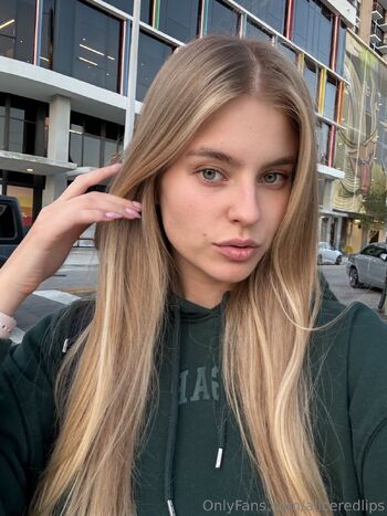 Alice / aliceredlips nude photo #13