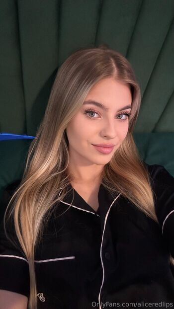 Alice / aliceredlips nude photo #25