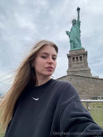 Alice / aliceredlips nude photo #30
