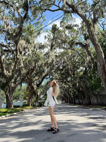 Alice / aliceredlips nude photo #42