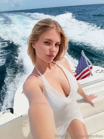 Alice / aliceredlips nude photo #58