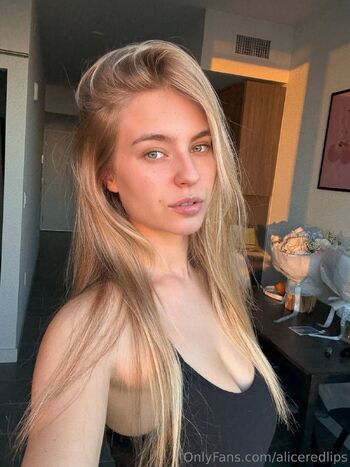 Alice / aliceredlips nude photo #59