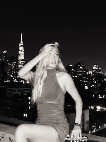 Alice / aliceredlips nude photo #74