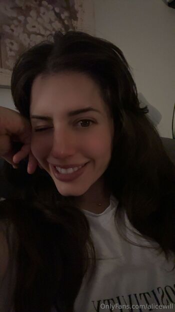 Alice Will / alicewill / alicewltv nude photo #24