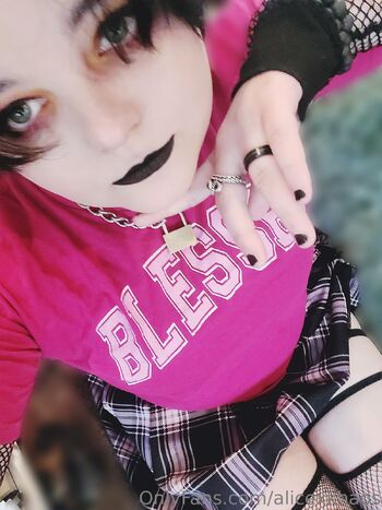 DaddiesLittleAlic / alicexkhaos nude photo #13