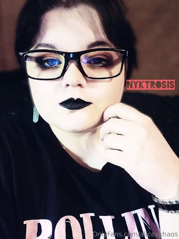 DaddiesLittleAlic / alicexkhaos nude photo #27