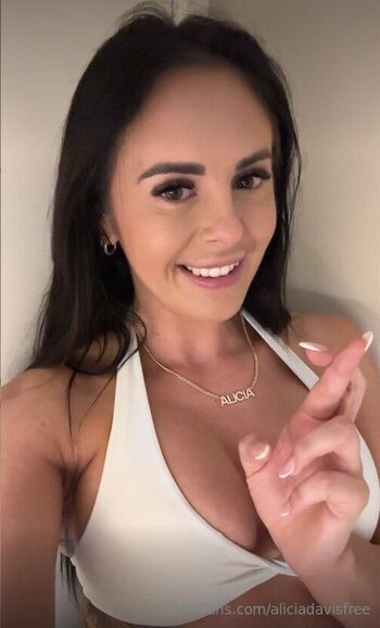 Alici / aliciadavisfree nude photo #33