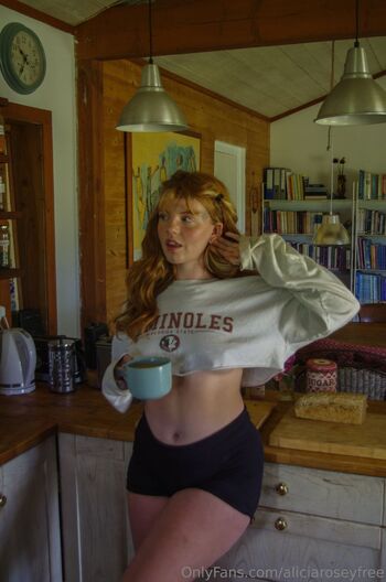 Alicia Rosey FRE / aliciaroseyfree nude photo #7