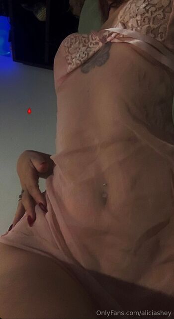 Alicia / aliciashey nude photo #31