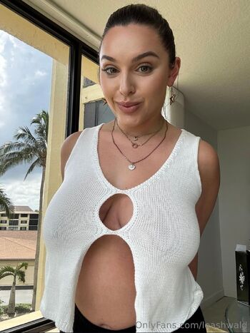 Alicia Waldne / aliciawaldner nude photo #6