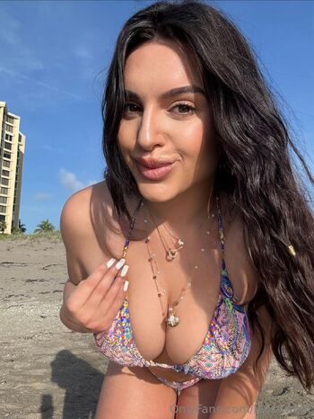 Alicia Waldne / aliciawaldner nude photo #9