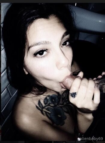 alienbaby6 / alienbaby69 nude photo #11