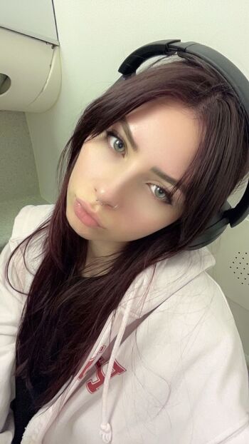 Junipe / alignwithjuniper nude photo #6