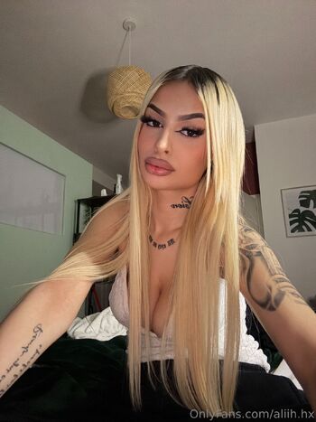 Alici / aliih.hx nude photo #33