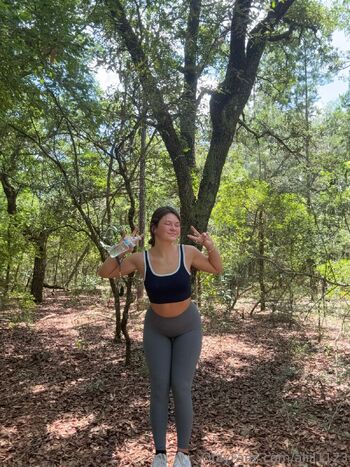 Al / aliii1123 / aliii1123_ / its.anna1122 / aliiiplayss nude photo #9